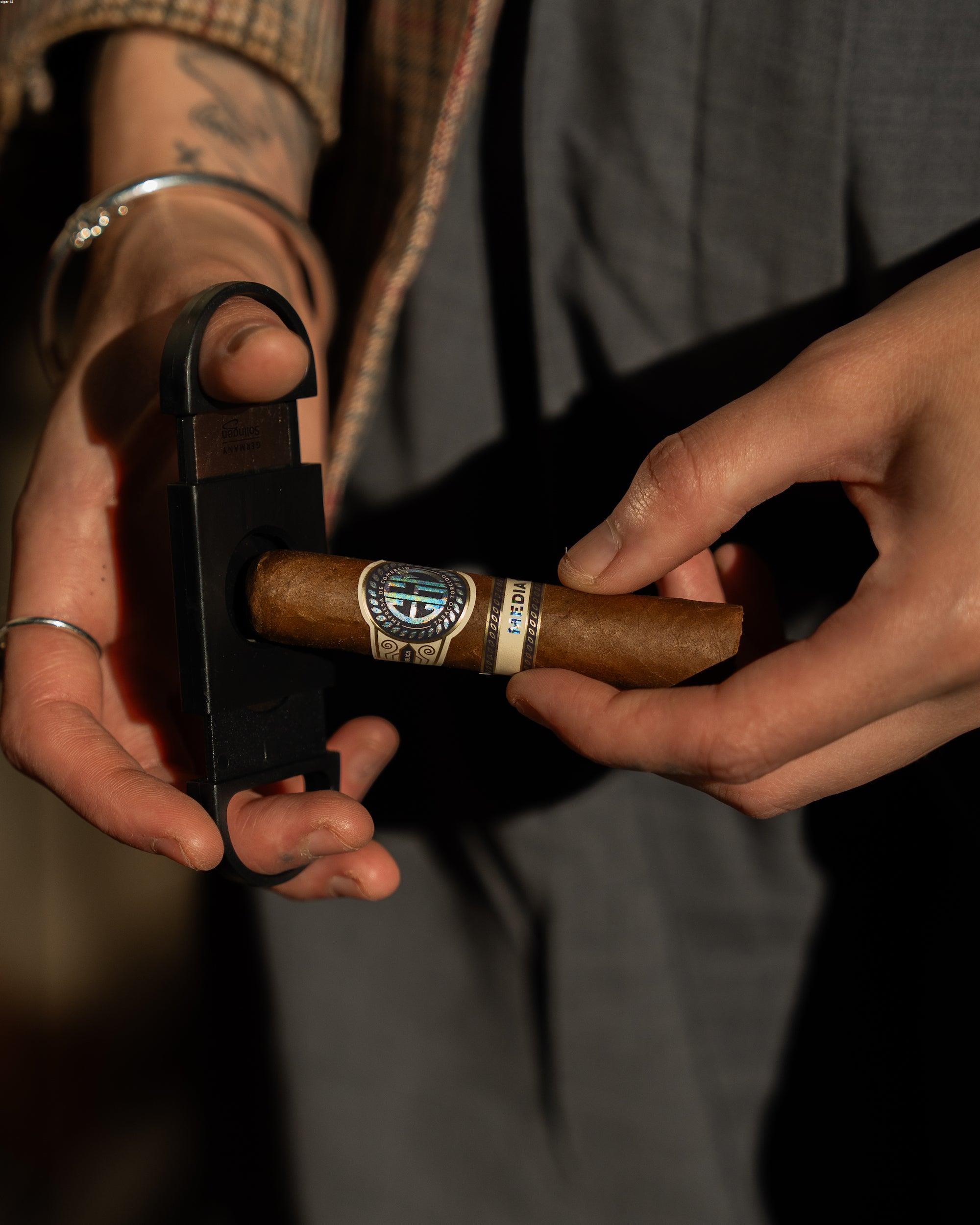 Montecristo Petit Edmundo