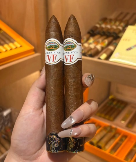 长城兔年唯佳金字塔