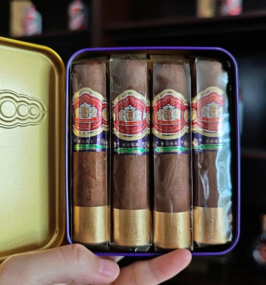 王冠假日船长 - 图片