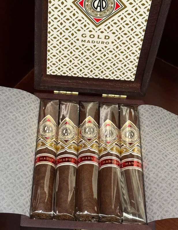 CAO潮牌黄金罗布图 - 图片