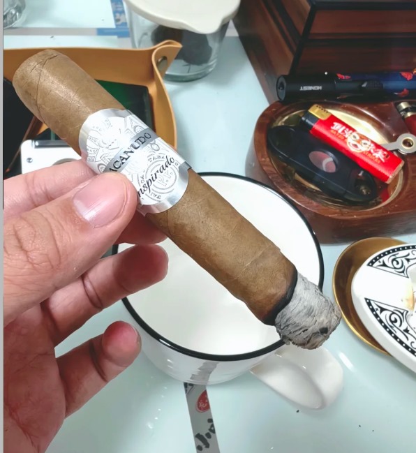 麦克纽杜白色灵感 - 图片