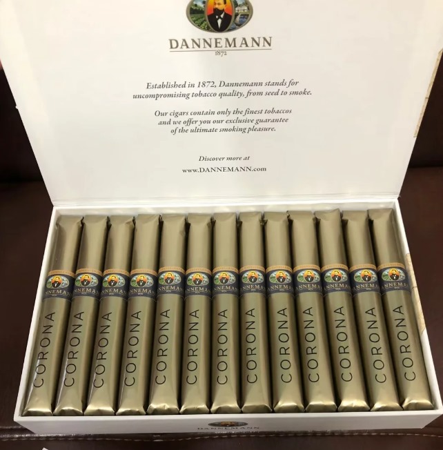 丹纳曼告郎拿 - 图片